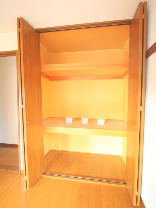 物件内観写真10　(収納)