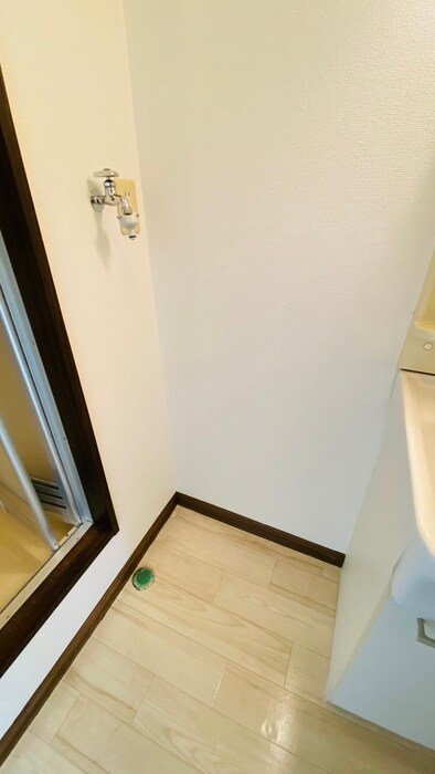 物件内観写真22　(洗濯機置場)