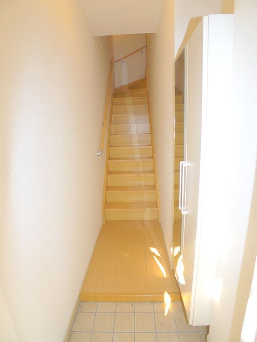 物件内観写真19　(玄関)