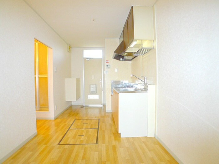 物件内観写真8　(廊下)