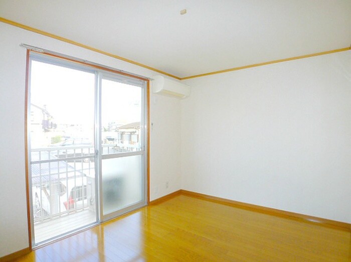 物件内観写真10　(居室)