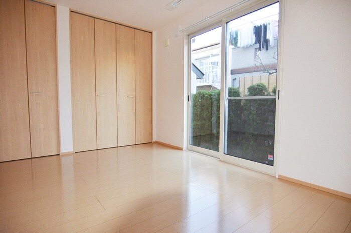 物件内観写真8　(居室)