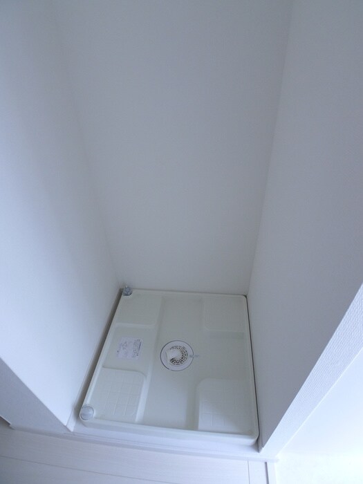 物件内観写真10　(洗濯機置場)