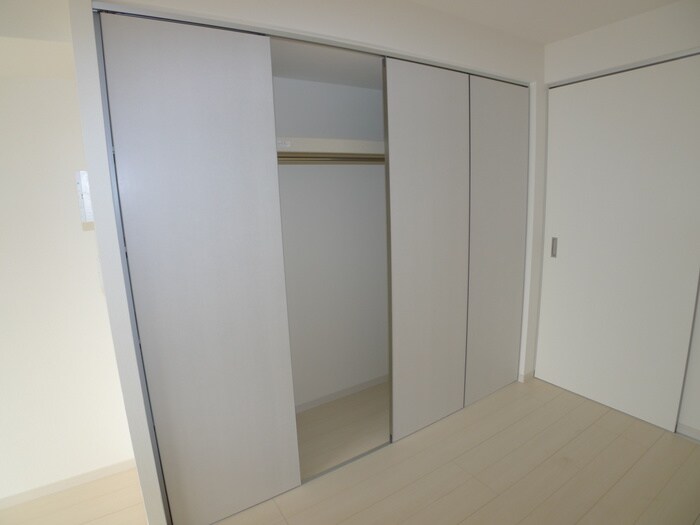 物件内観写真18　(収納)