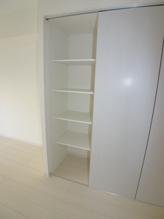 物件内観写真22　(収納)