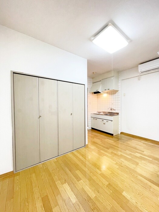 物件内観写真8　(居室)