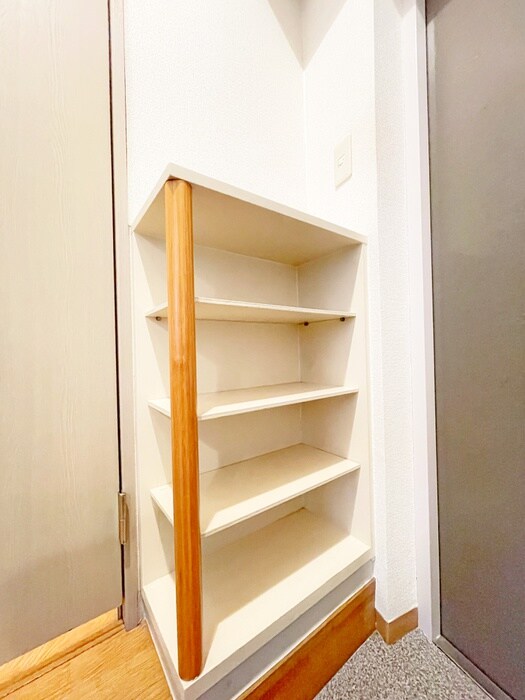 物件内観写真15　(靴箱)