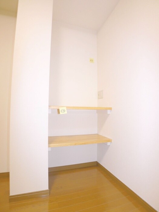 物件内観写真10　(収納)