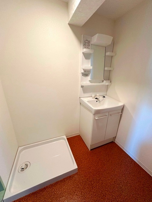 物件内観写真9　(洗面)