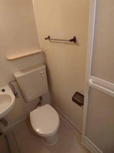 物件内観写真9　(トイレ)