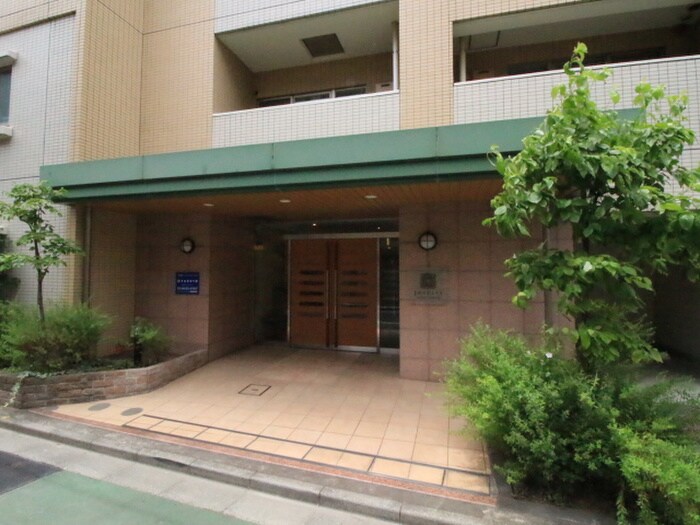 物件外観写真5　(エントランス部分)