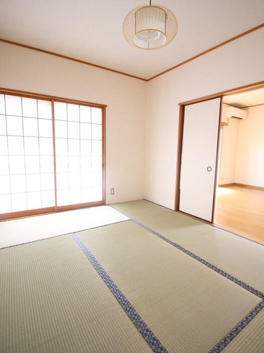 物件内観写真6　(居室)