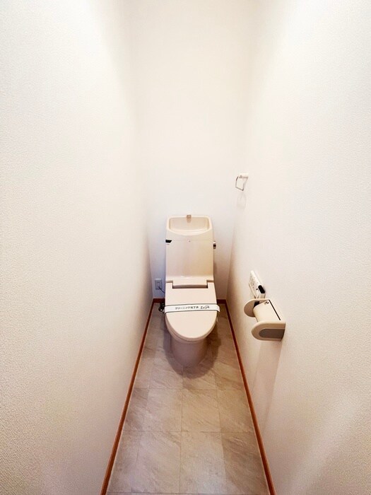 物件内観写真15　(トイレ)