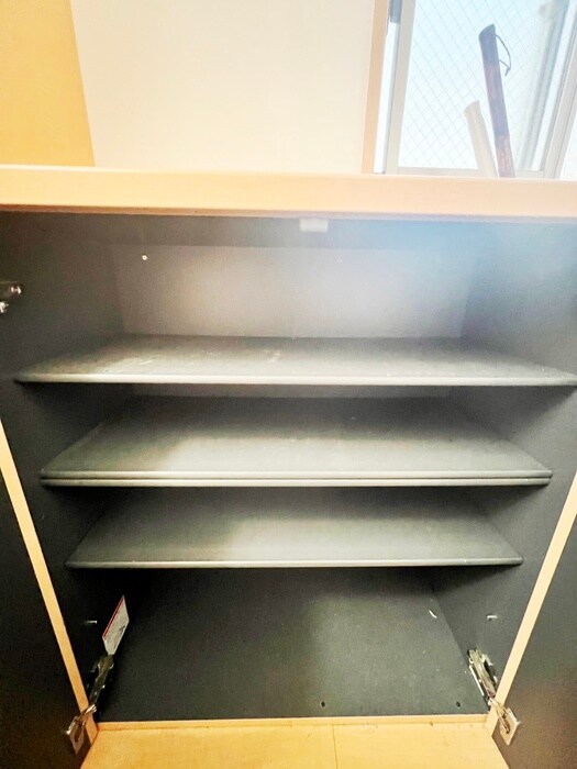 物件内観写真18　(靴箱)