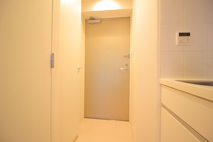 物件内観写真21　(玄関)