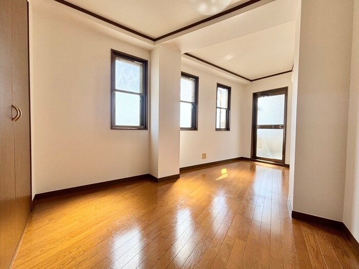 物件内観写真7　(居室)