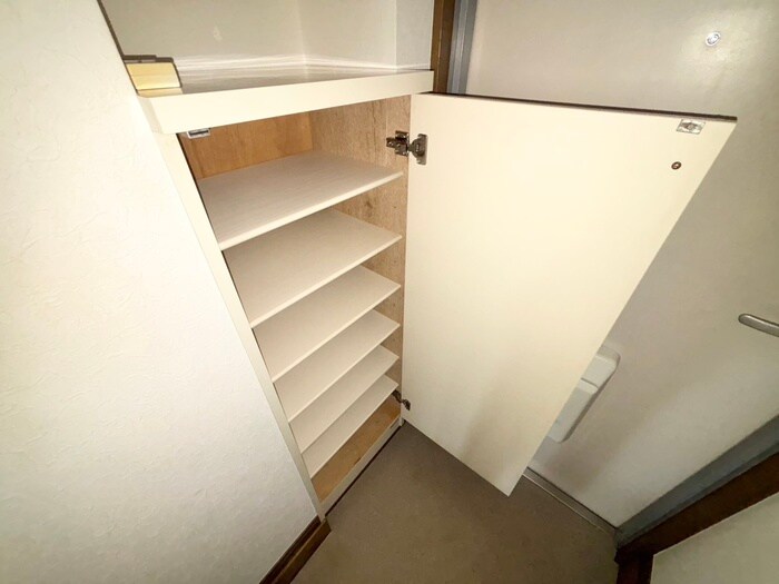 物件内観写真17　(靴箱)
