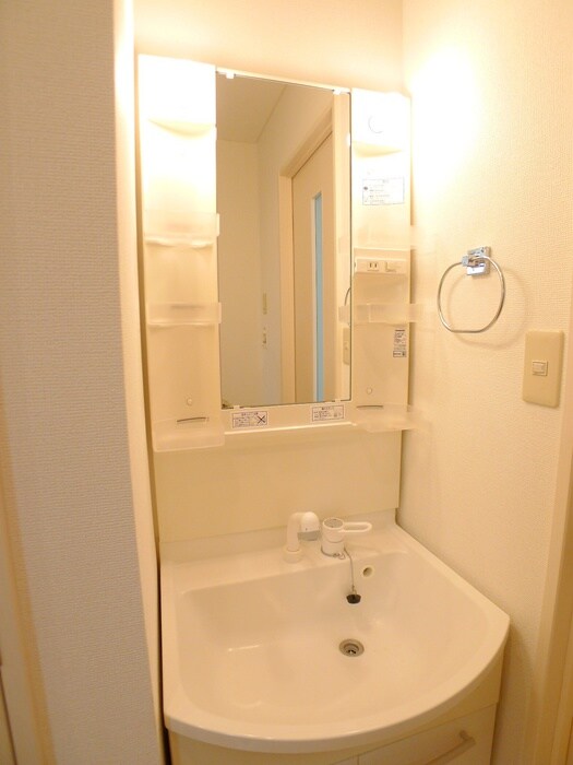 物件内観写真9　(洗面)