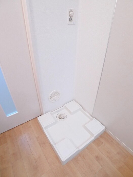 物件内観写真20　(洗濯機置場)