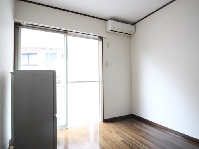 物件内観写真6　(居室)