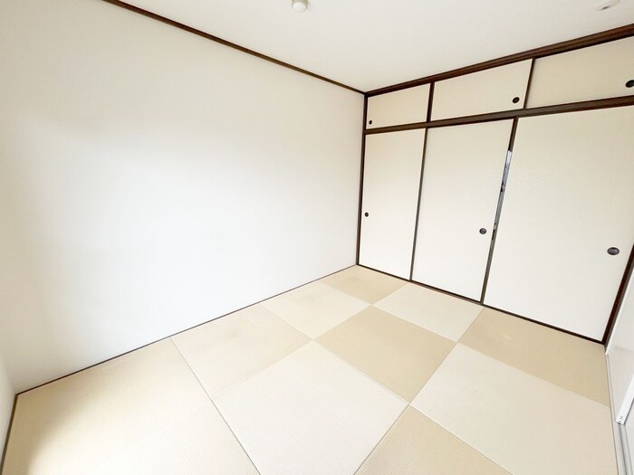 物件内観写真9　(居室)