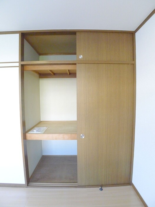 物件内観写真6　(収納)