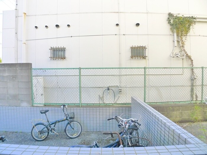 物件内観写真19　(室内からの展望)