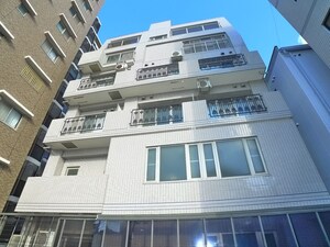 桑原ビル外観写真
