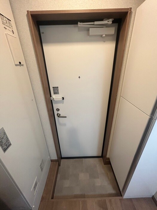 物件内観写真18　(玄関)