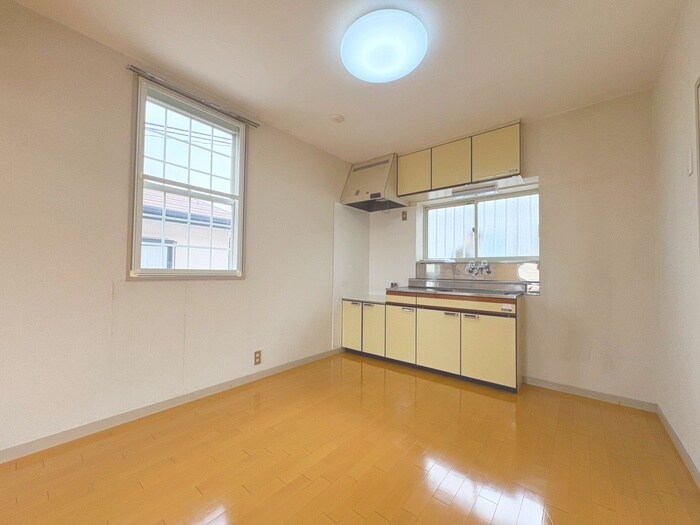 物件内観写真4　(居室)