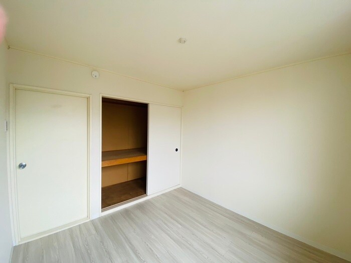 物件内観写真6　(居室)