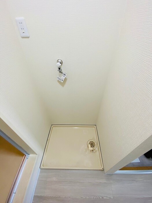 物件内観写真9　(洗濯機置場)