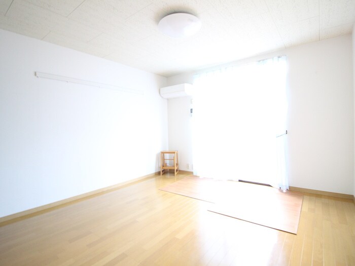 物件内観写真18　(居室)