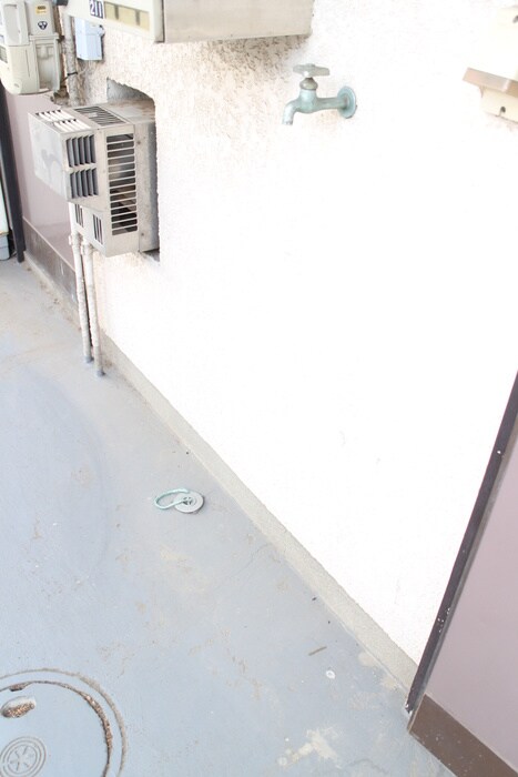 物件内観写真12　(洗濯機置場)