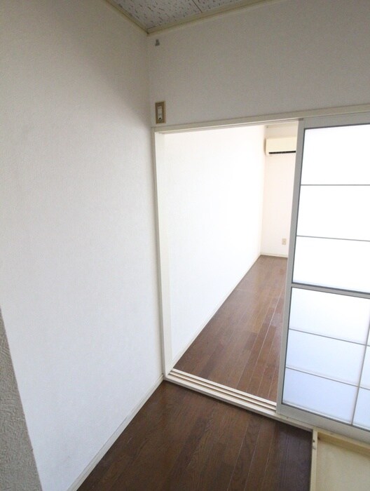 物件内観写真20　(廊下)
