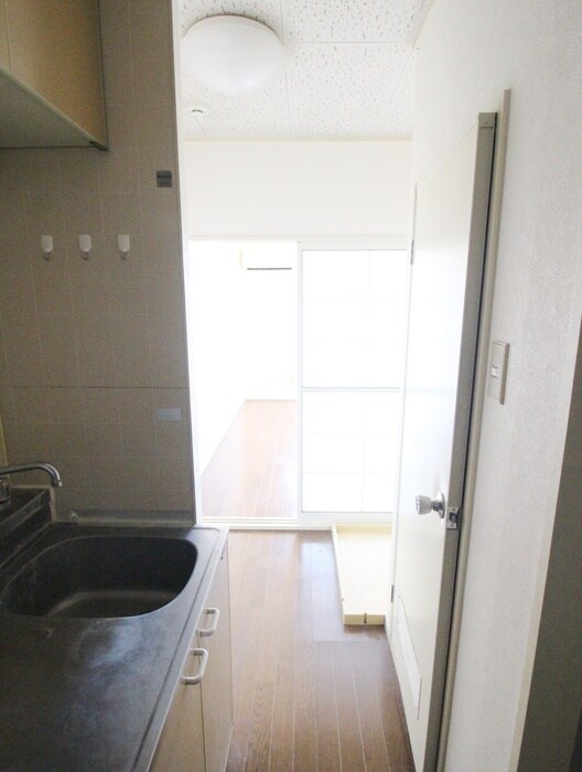 物件内観写真21　(廊下)