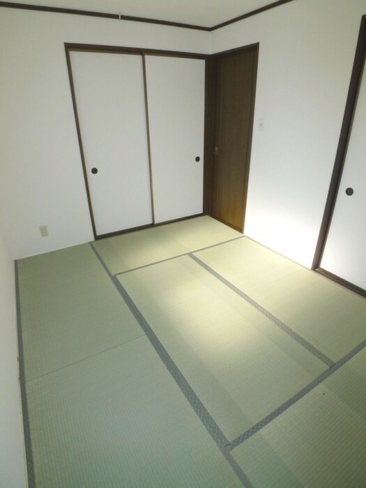 物件内観写真11　(居室)