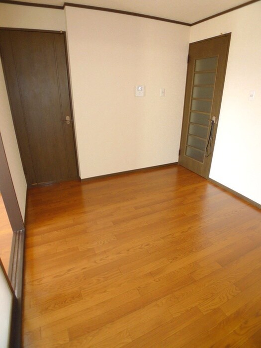 物件内観写真13　(居室)