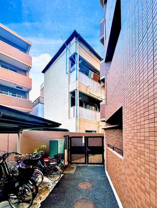 物件外観写真3　(外観写真)