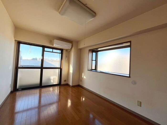 物件内観写真7　(居室)