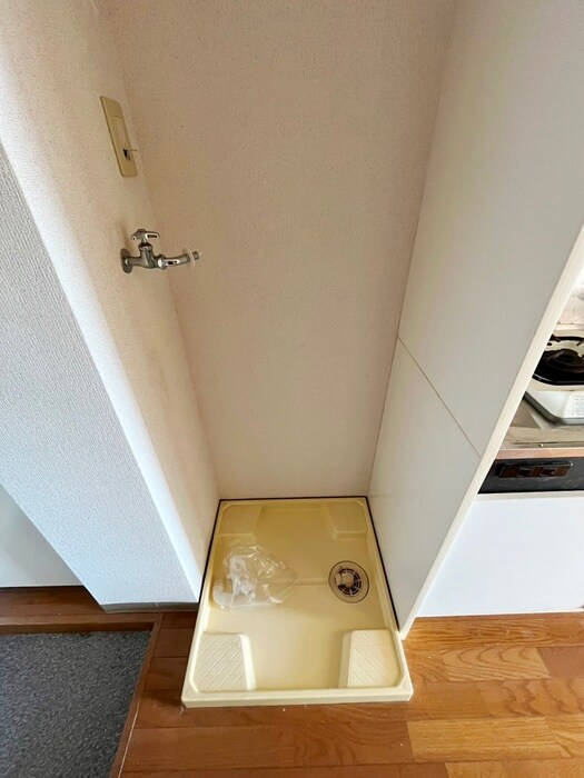 物件内観写真20　(洗濯機置場)