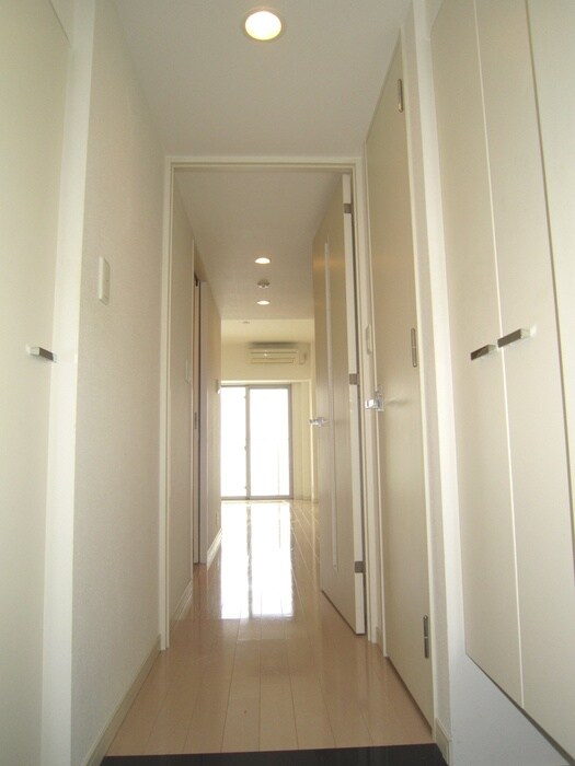 物件内観写真15　(廊下)