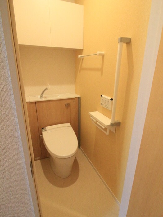 物件内観写真13　(トイレ)