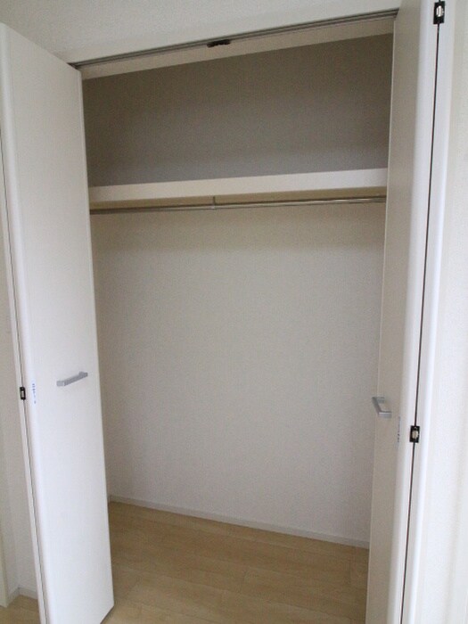 物件内観写真15　(収納)