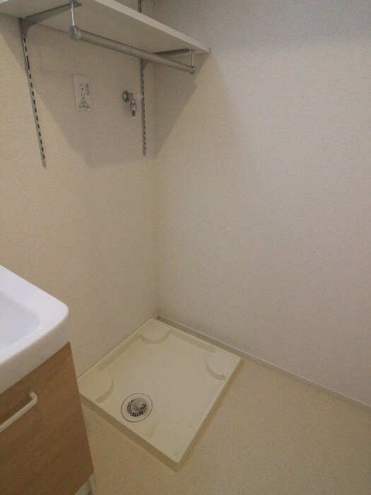 物件内観写真20　(洗濯機置場)