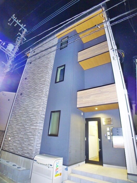 物件外観写真1　(外観写真)