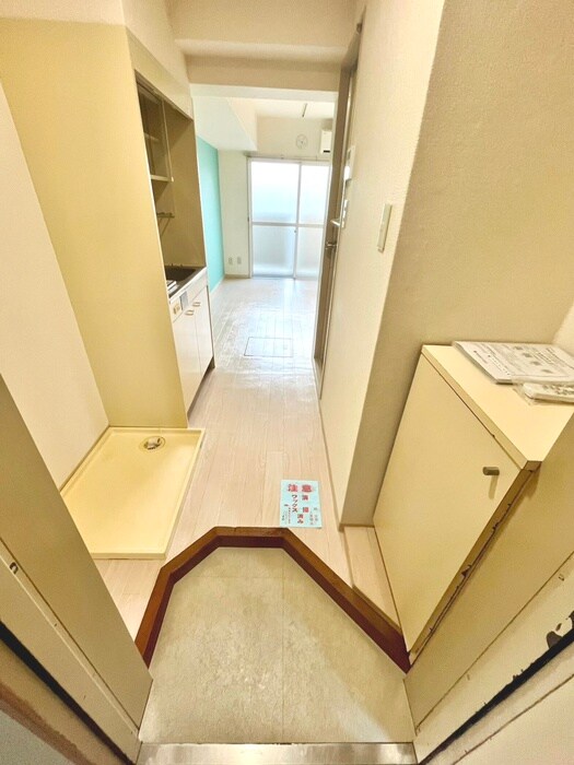 物件内観写真17　(玄関)