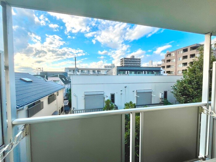 物件内観写真20　(室内からの展望)