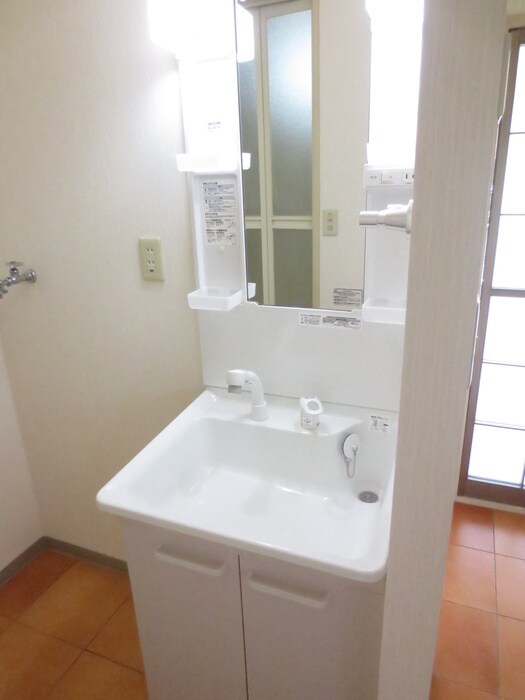 物件内観写真8　(洗面)