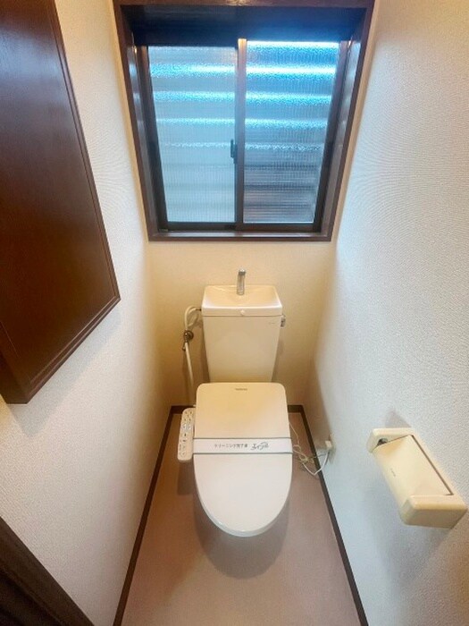 物件内観写真12　(トイレ)